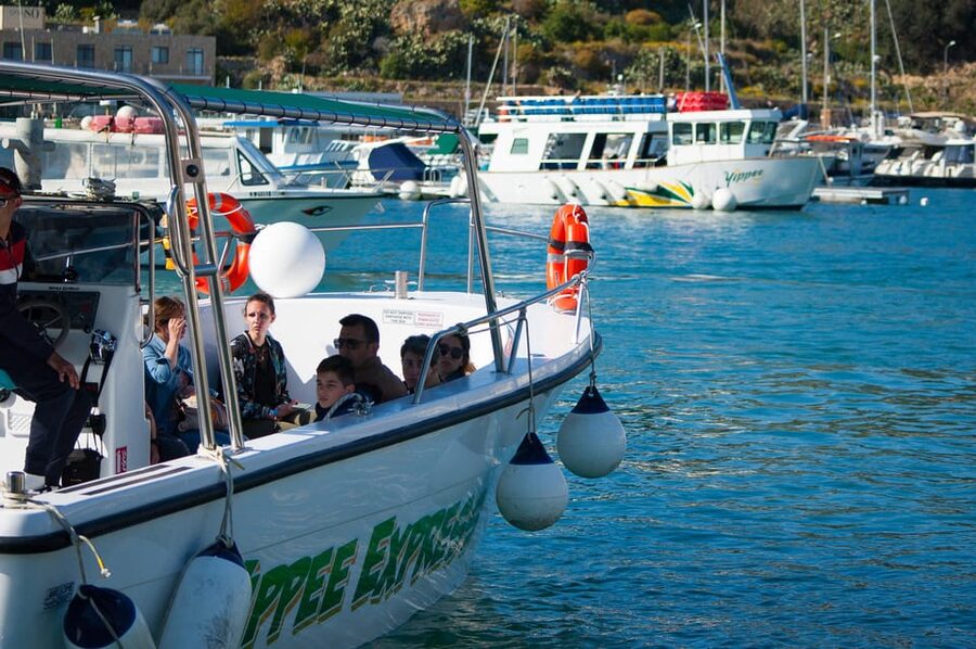 Private Boat Charter - Comino/Parts of Gozo - Mgarr Ix-Xini in Gozo: calm swimming and easy snorkel time