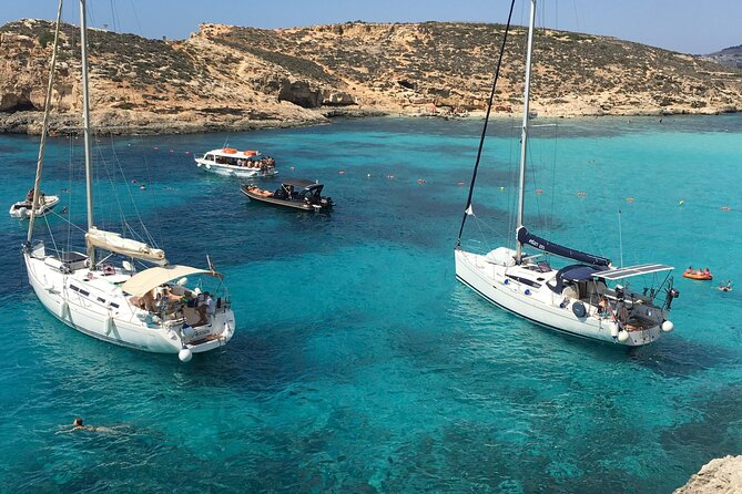 Private Boat Charter to Comino Blue Lagoon - The real schedule: 9:00 am to 5:30 pm, with breathing room