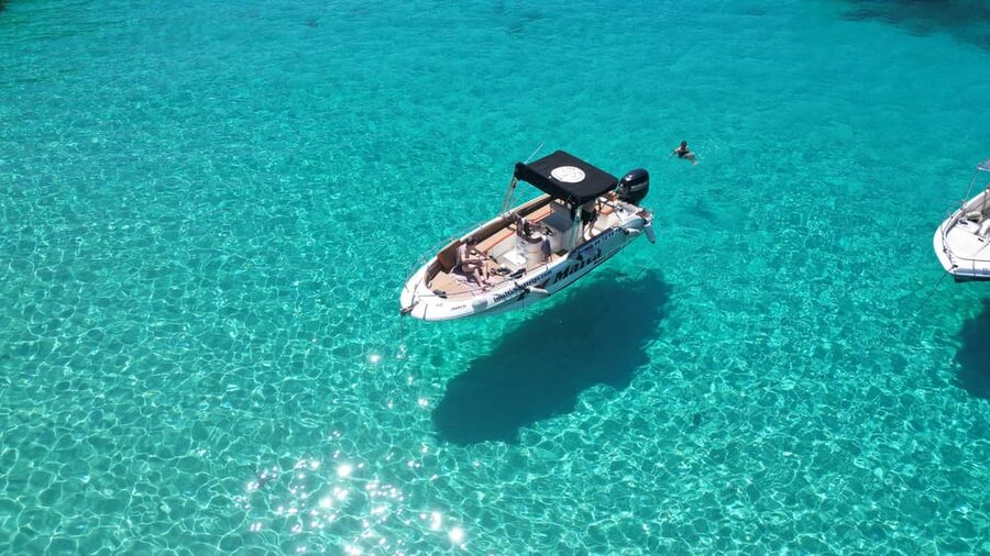 Private Boat Tour: Discover Comino's Blue and Crystal Lagoon - Private-Boat Comfort: What You Get On Board