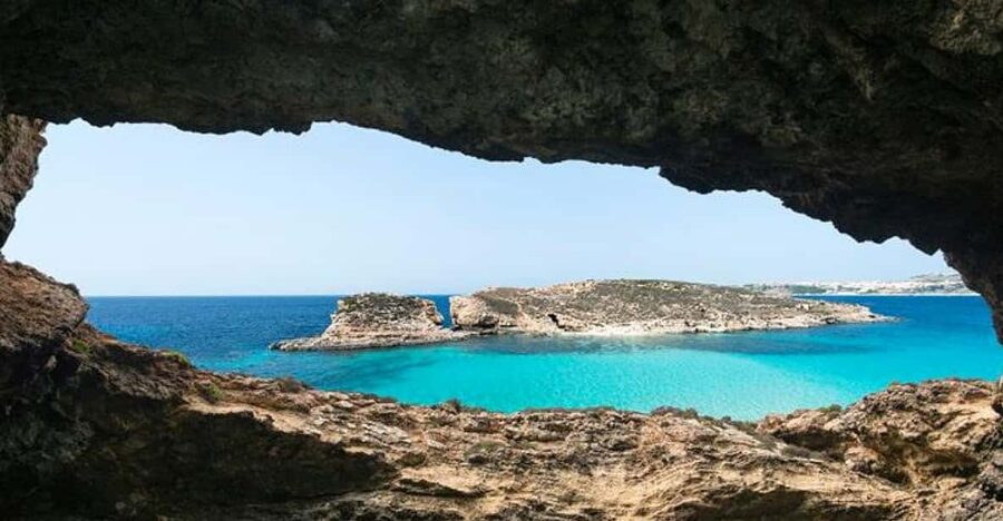 Private Boat Tours From Malta/Gozo: Comino & Blue Lagoon - The route to Comino: viewpoint photos, quick passes, and real pacing