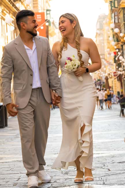 Professional Photoshoot at the Heart of Silent City - Stop 1, Mdina Gate: your easy start and first framing moments