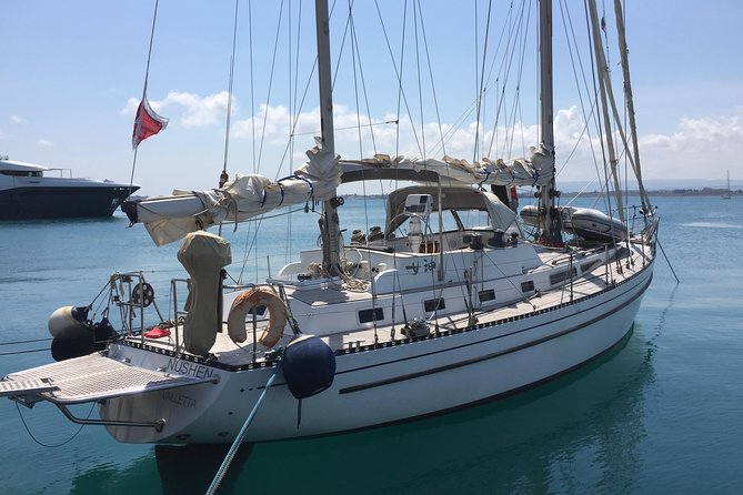 Sailing charter along the Maltese shoreline incl. Lunch and drinks - The Return to Senglea: A Clean Finish by 5 pm