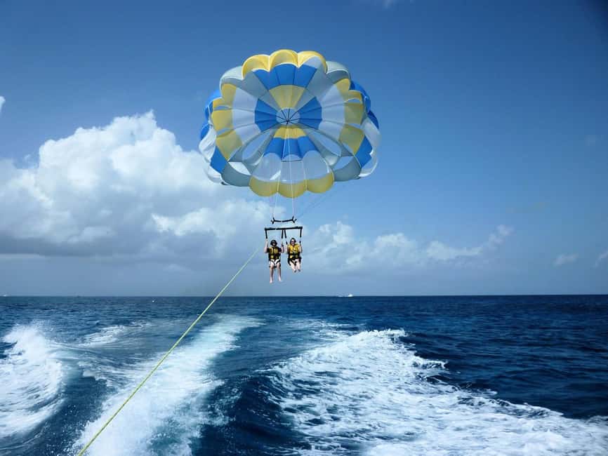 St. Julian's: Parasailing Flight with Photos and Videos - Photos and videos included: the souvenir you will actually use