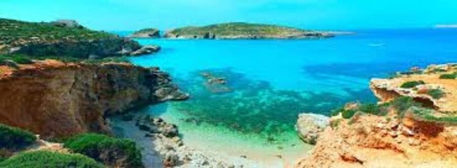 St Julians: Powerboat Gozo, Comino and Blue Lagoon - Comino caves on the return, a quick look at the fun side of the island
