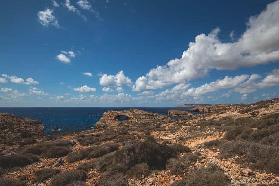 St Pauls: Gozo & Comino Islands, Blue Lagoon & Seacaves Tour - The boat experience: what “traditional” means for your day