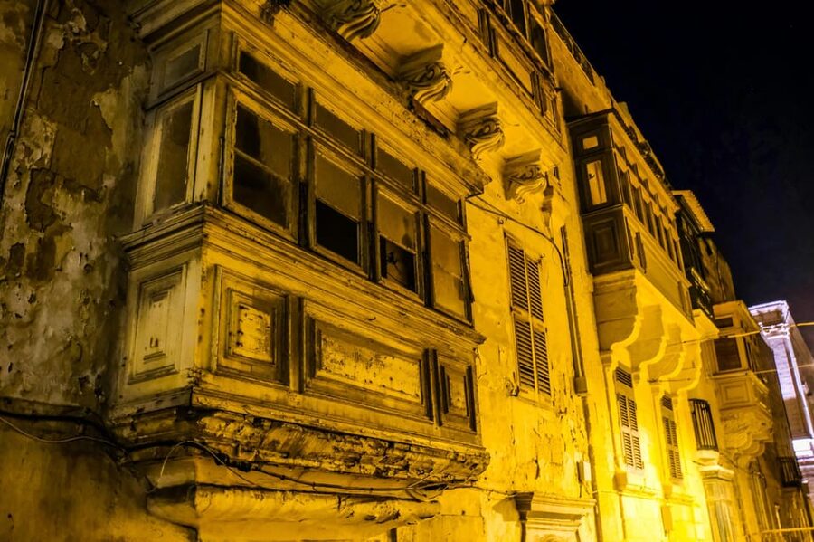 The Dark History of Valletta - Walking Tour - The Oliver Starkey haunting, and why a legend from the 1990s hits differently
