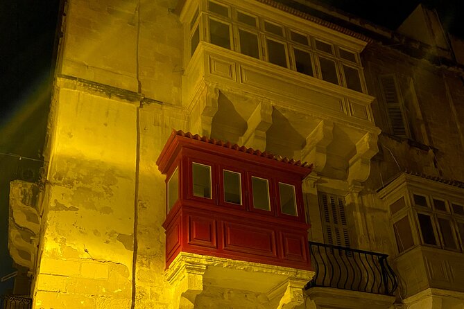 The Original Valletta Ghost Tour - The longest stretch: walking through Valletta’s dark narrow streets
