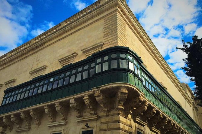The Original Valletta Walking Tour - Valletta City Gate to the New Parliament Building: start with the contrast