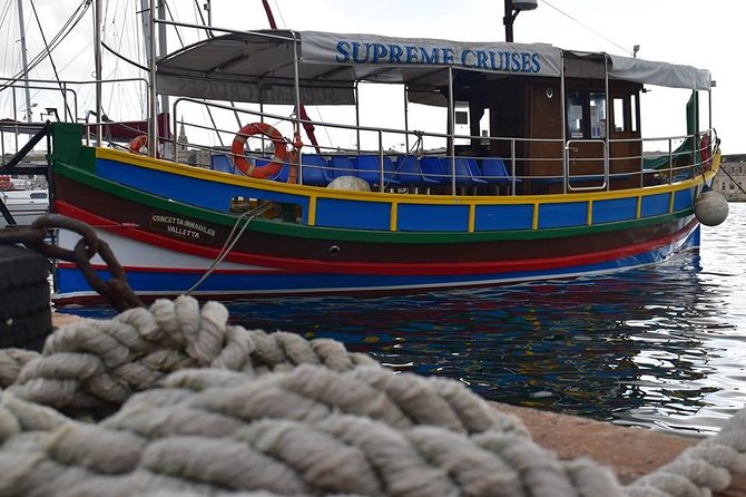 The Traditional Harbour Cruise - Traditional Boat Comfort: Bar, Toilets, And A Relaxed Pace