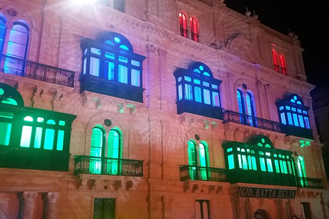 Valletta City of Gentlemen guided walking tour - Meeting at Triton Fountain: the perfect opener