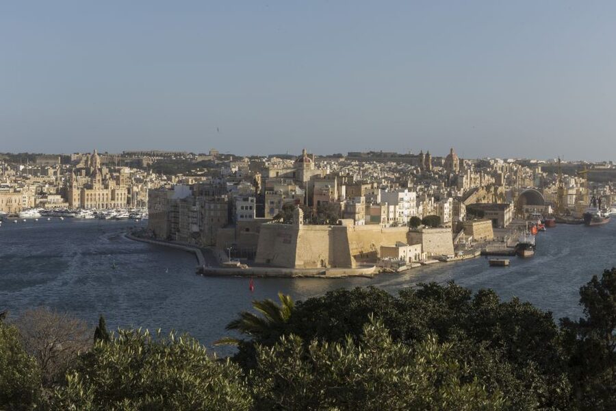 Valletta: Guided City Walking Tour - Squares, Auberges of the Knights, and Palaces You Notice in a New Way