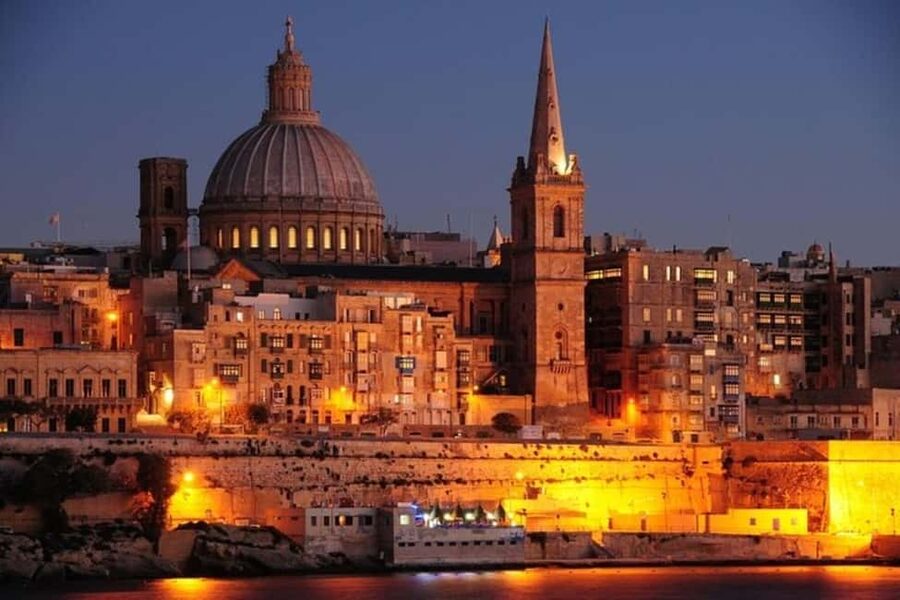 Valletta: Guided Walking Tour - Walking Valletta with a guide: what this tour does well