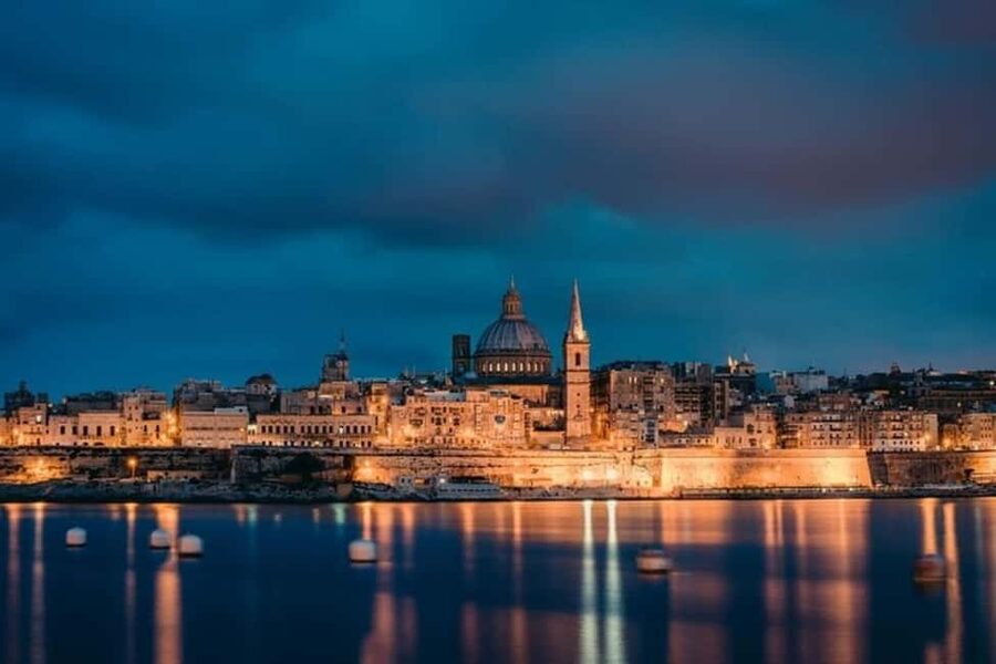 Valletta: Guided Walking Tour - Independence Square and Merchant Street Market: where the city keeps moving