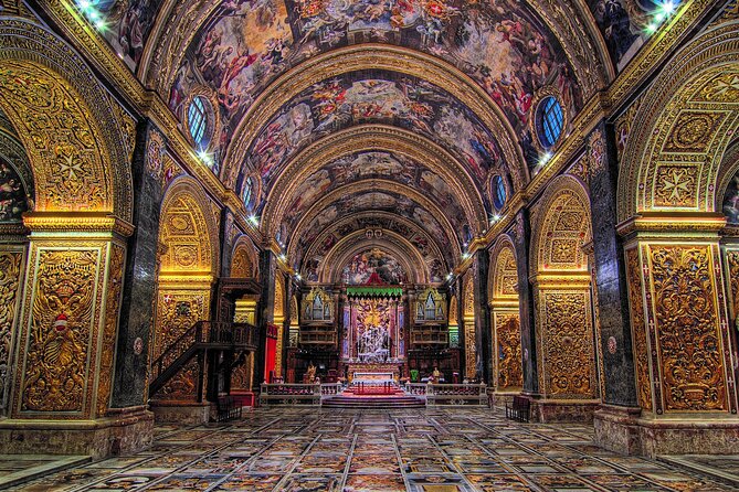 Valletta Half-Day Guided Tour with Optional Cathedral Tour - Stop 1: Valletta streets, Grandmaster landmarks, and St George’s Square