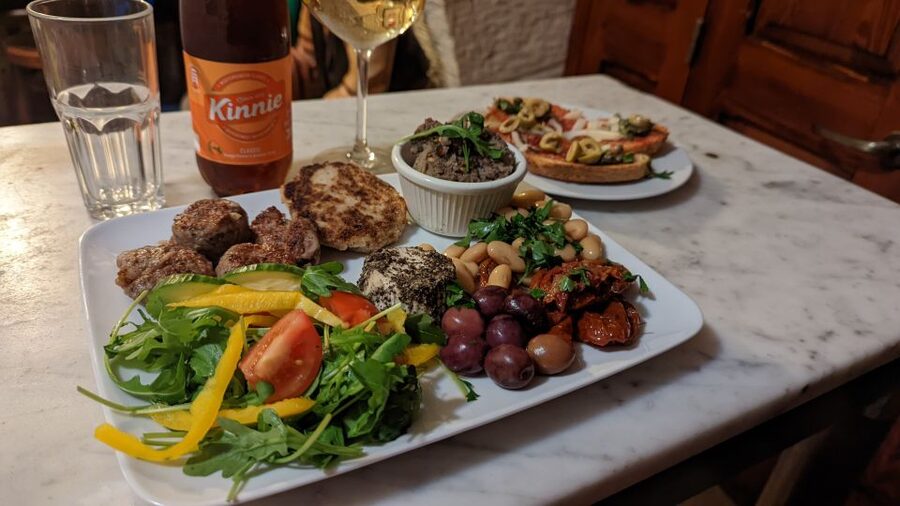 Valletta: Maltese Food and Drink Guided Walking Tour - Meeting at Valletta City Gate, then getting oriented fast