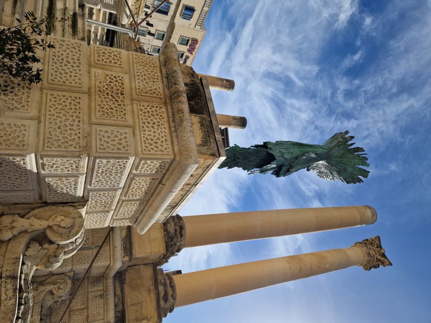 Valletta: Private Maltese Cuisine Walking Tour - Architecture stops matter, even when you’re busy eating