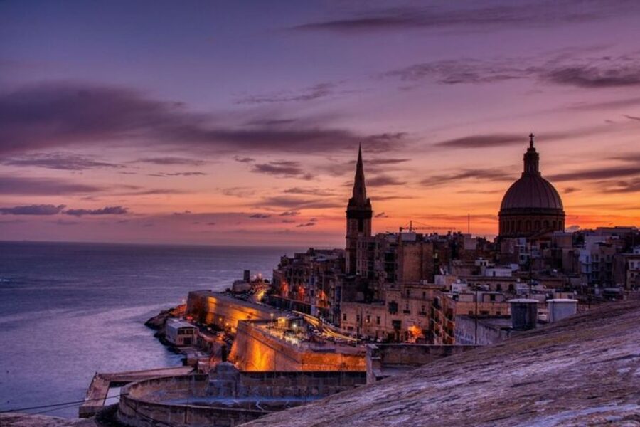 Valletta: Private Walking Tour With A Guide ( Private Tour ) - Your Guided Route: Photo Stops, Monument Exteriors, and Streets You Can Follow