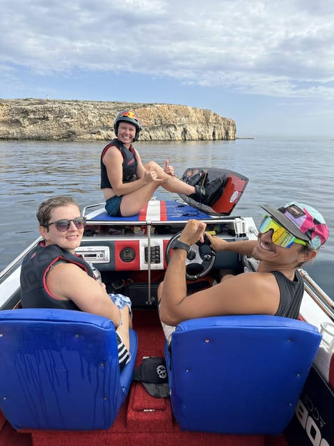 Wakeboarding Adventure in Malta: Learn to Ride - BB Talking system plus small-group coaching: why beginners progress