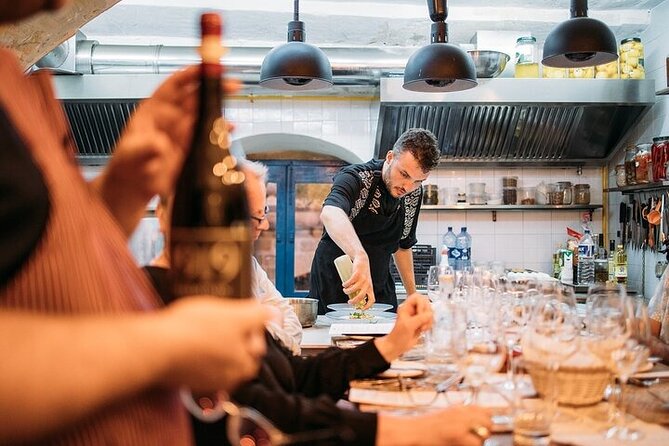 Wine Tasting & Open Kitchen Dinner in 17 Mons Vella - The host and staff energy: what makes it feel effortless